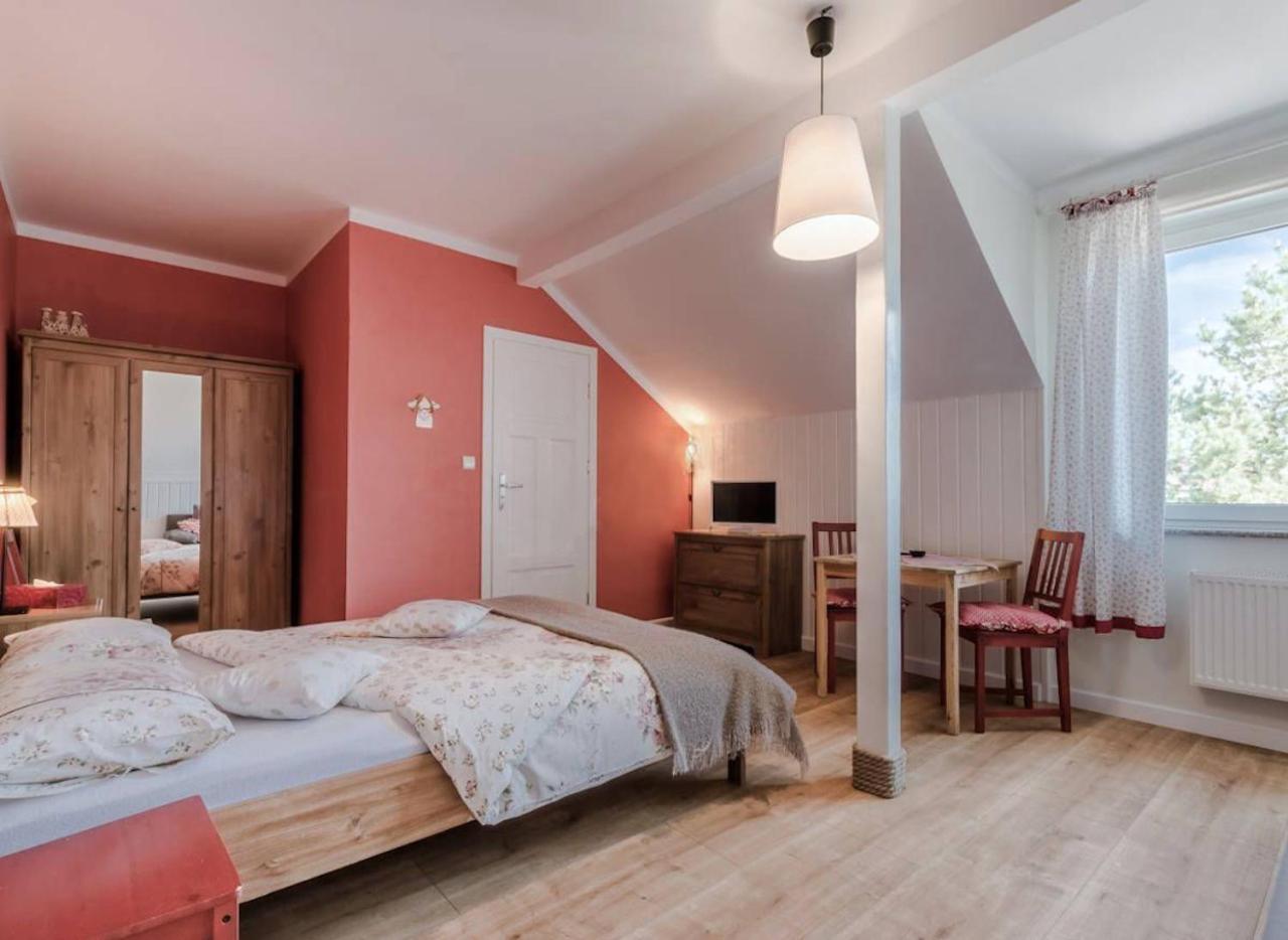 Szary Domek Apartamenty 乌斯特卡 外观 照片